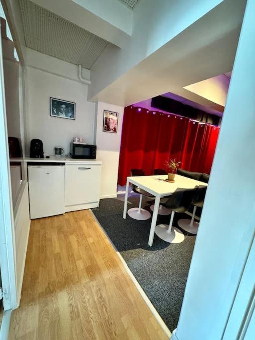 Experience Cinema Immersif Dans Appartement Renove Pres De Montmartre 巴黎 外观 照片