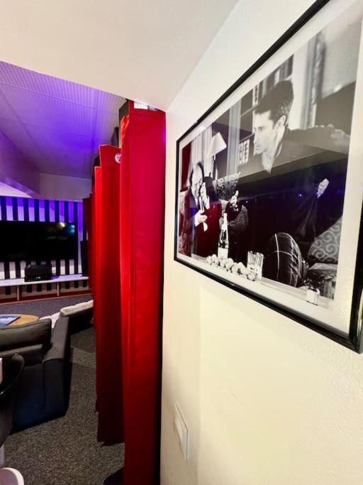 Experience Cinema Immersif Dans Appartement Renove Pres De Montmartre 巴黎 外观 照片