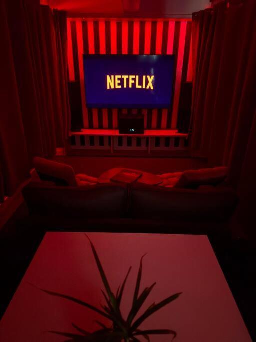 Experience Cinema Immersif Dans Appartement Renove Pres De Montmartre 巴黎 外观 照片